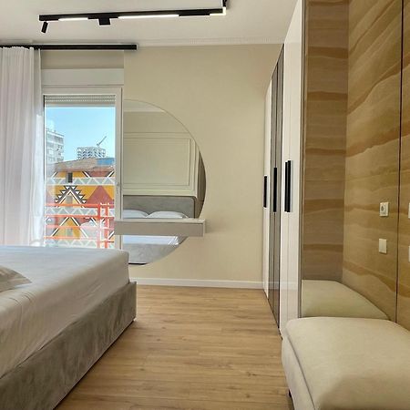 Apartamento Gem In The Heart Of Tirana Exterior foto