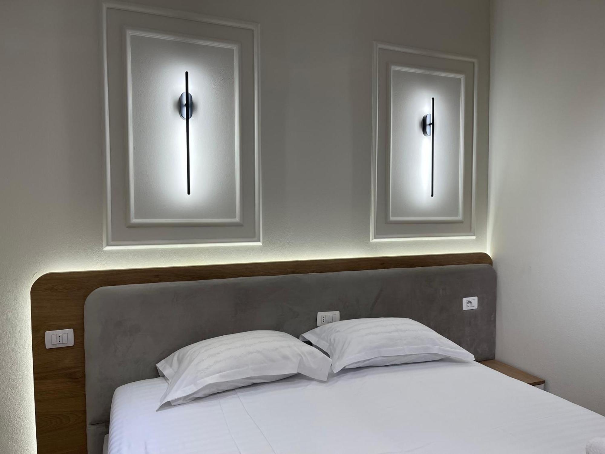 Apartamento Gem In The Heart Of Tirana Exterior foto